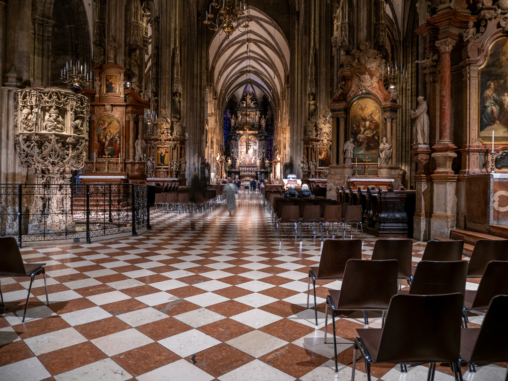 Stephansdom von innen